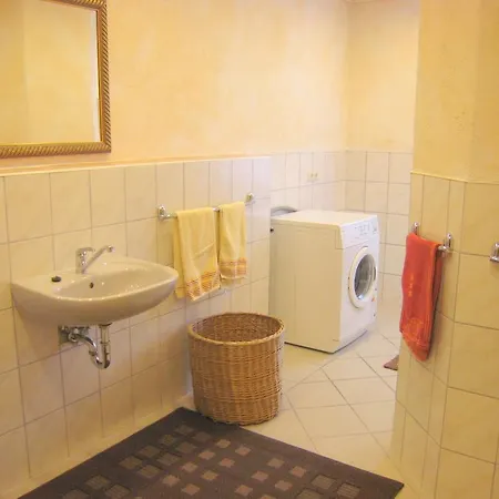 아파트 Luxurious In Eifel With Sauna