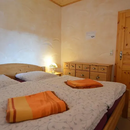 Luxurious In Eifel With Sauna 아파트 Üxheim